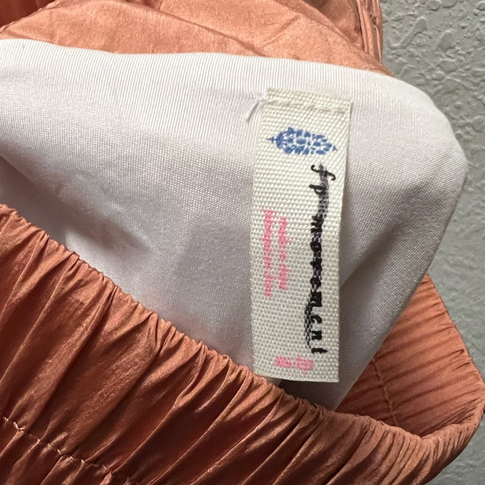 Free People Way Home Shorts in Brushed Apricot - Picture 5 of 8